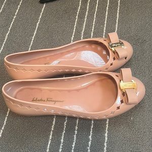 Ferragamo Jelly flats US6